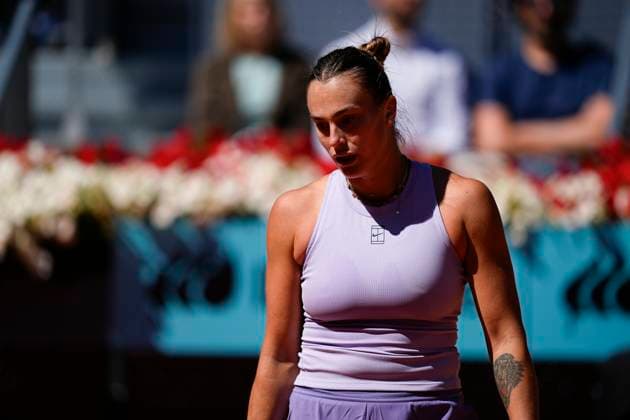 April 27, 2025, Madrid, Madrid, Spain: Aryna Sabalenka of Belarus in action against Elise Mertens of Belgium during the Mutua Madrid Open 2025, ATP, Tennis Herren Masters 1000 and WTA, Tennis Damen 1000 tennis tournament, celebrated at Caja Magica on April 27, 2025 in Madrid, Spain. Madrid Spain - ZUMAa181 20250427_zaa_a181_107 Copyright: xOscarxJ.xBarrosox