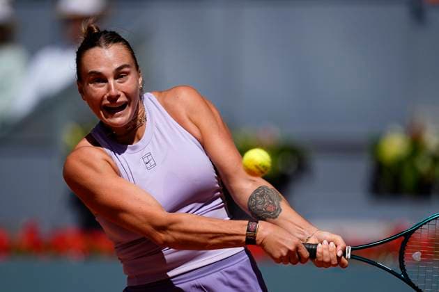 April 27, 2025, Madrid, Madrid, Spain: Aryna Sabalenka of Belarus in action against Elise Mertens of Belgium during the Mutua Madrid Open 2025, ATP, Tennis Herren Masters 1000 and WTA, Tennis Damen 1000 tennis tournament, celebrated at Caja Magica on April 27, 2025 in Madrid, Spain. Madrid Spain - ZUMAa181 20250427_zaa_a181_116 Copyright: xOscarxJ.xBarrosox