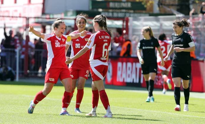 Celine Frank cheers after 6 1 with Dina Orschmann, Nele Bauereisen joy emotion jubilation Sport Football Soccer 2 Bundesliga Women Women Season 2024 2025 27 04 2025 1 FC Union Berlin vs Borussia Mönchengladbach BMG DFL regulations prohibit any use of photographs as image sequences and or quasi video