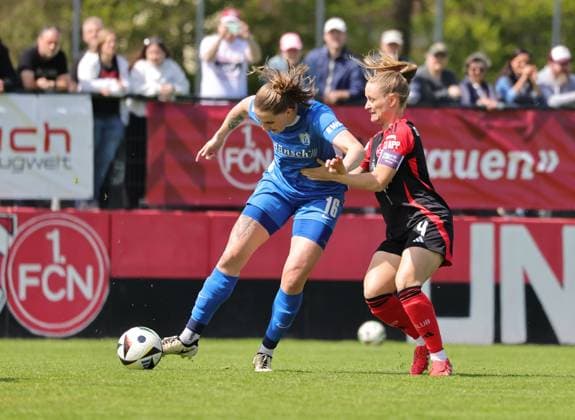 27 04 2025 Soccer Season 2024 2025 2 Women Soccer Bundesliga 23 Matchday 1 FC Nürnberg FCN Club Clubfrauen SV Meppen Sportfoto Zink DaMa xdaxmax Lara Hohm 16, SV Meppen Luisa Guttenberger 4, 1 FC Nürnberg FCN