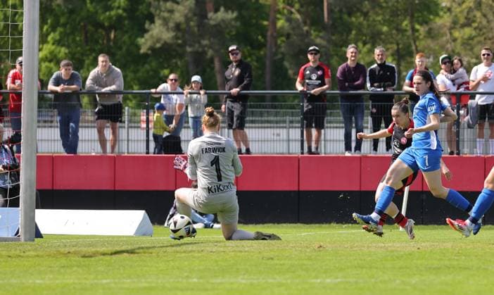 27 04 2025 Soccer Season 2024 2025 2 Women Soccer Bundesliga 23 Matchday 1 FC Nürnberg FCN Club Clubfrauen SV Meppen Sportfoto Zink DaMa xdaxmax Goal Goal Shot to 1 0 Goalscorer Marina Scholz 7, 1 FC Nürnberg FCN gg Thea Farwick 1, SV Meppen