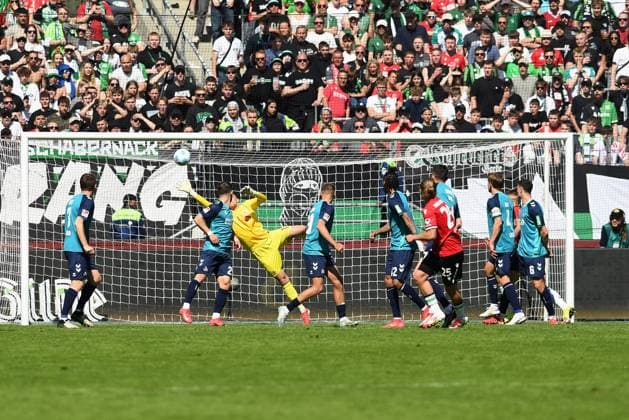 Lars Gindorf Hannover 96 scores his team™s first goal during the 2 Bundesliga match between Hannover 96 and 1 FC Köln at Heinz von Heiden Arena on April 27, 2025 in Hanover, Germany Photo by Ralf Treese DeFodi Images Lars Gindorf Hannover 96 scores his team™s first goal during the 2 Bundesliga match between Hannover 96 and 1 FC Köln at Heinz von Heiden Arena on April 27, 2025 in Hanover, Germany Photo by Ralf Treese DeFodi Images DFB DFL REGULATIONS PROHIBIT ANY USE OF PHOTOGRAPHS AS IMAGE SEQUENCES AND OR QUASI VIDEO Photo by Ralf Treese DeFodi Images