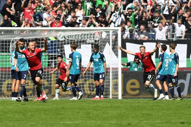 Lars Gindorf Hannover 96 celebrates after scoring his team™s first goal during the 2 Bundesliga match between Hannover 96 and 1 FC Köln at the Heinz von Heiden Arena on April 27, 2025 in Hannover, Germany Germany Photo by Ralf Treese DeFodi Images Lars Gindorf Hannover 96 celebrates after scoring his team™s first goal during the 2 Bundesliga match between Hannover 96 and 1 FC Köln at Heinz von Heiden Arena on April 27, 2025 in Hanover, Germany Photo by Ralf Treese DeFodi Images DFB DFL REGULATIONS PROHIBIT ANY USE OF PHOTOGRAPHS AS IMAGE SEQUENCES AND OR QUASI VIDEO Photo by Ralf Treese DeFodi Images