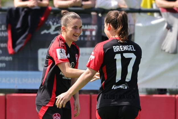 27 04 2025 Soccer Season 2024 2025 2 Women Soccer Bundesliga 23 Matchday 1 FC Nürnberg FCN Club Clubfrauen SV Meppen Sportfoto Zink DaMa xdaxmax Jubel Freude Torjubel nach Tor zum 1 0 Marina Scholz 7, 1 FC Nürnberg FCN Jonna Brengel 17, 1 FC Nürnberg FCN jubiliert freue sich Torschütze Marina Scholz 7, 1 FC Nürnberg FCN