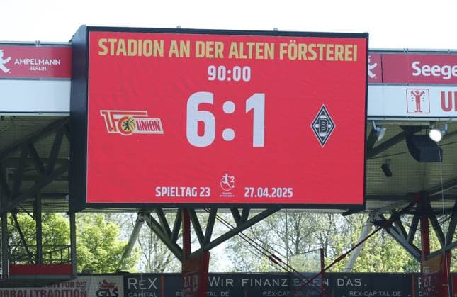 Scoreboard with final result 6 1 Sport Football Soccer 2 Bundesliga Women Women Season 2024 2025 27 04 2025 1 FC Union Berlin vs Borussia Mönchengladbach BMG DFL regulations prohibit any use of photographs as image sequences and or quasi video