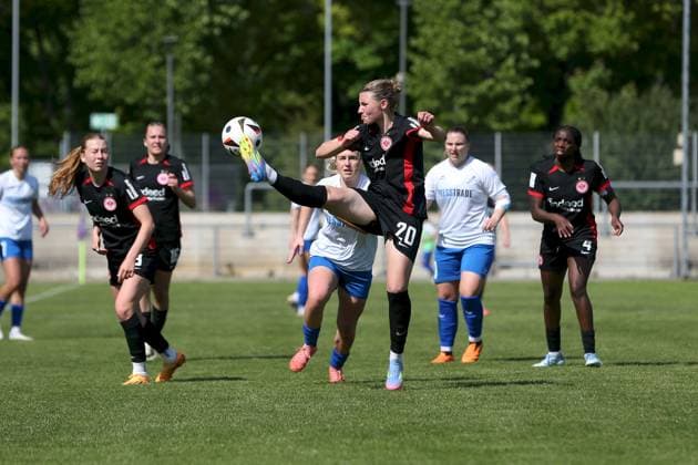 27 04 2025, Women, Soccer, Season 2024 2025, 2 Women Bundesliga, 23 Matchday Eintracht Frankfurt II SC Sand Tessa Zimmermann 20, Eintracht Frankfurt II Frankfurt am Main Stadion am Brentanobad Hessen Germany