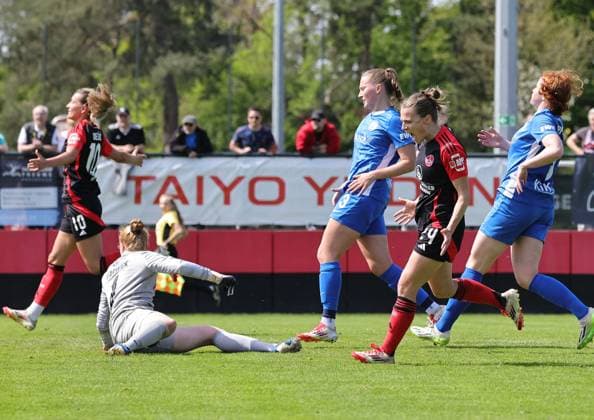 27 04 2025 Soccer Season 2024 2025 2 Women Soccer Bundesliga 23 Matchday 1 FC Nürnberg FCN Club Clubfrauen SV Meppen Sportfoto Zink DaMa xdaxmax Jubel Freude Torjubel nach Tor zum 2 0 Nastassja Lein 24, 1 FC Nürnberg FCN jubelt freue sich Torschütze Nastassja Lein 24, 1 FC Nürnberg FCN