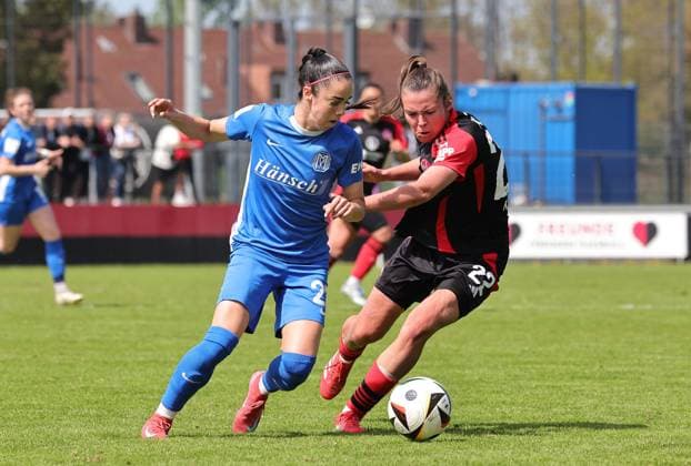 27 04 2025 Soccer Season 2024 2025 2 Women Soccer Bundesliga 23 Matchday 1 FC Nürnberg FCN Club Clubfrauen SV Meppen Sportfoto Zink DaMa xdaxmax Virag Nagy 22, SV Meppen Julia Pollak 22, 1 FC Nürnberg FCN