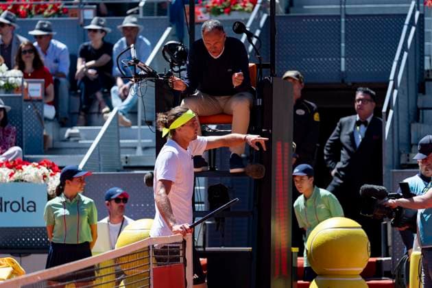 Mutua Madrid Open 2025 Alexander Zverev of Germany protest a referee decision on his match against Alejandro Davidovich Fokina of Spain in the Men s Singles Third Round match of the Mutua Madrid Open 2025 tournament celebrated at La Caja Magica on April 27, 2025 in Madrid, Spain. Madrid La Caja Magica Madrid Spain Copyright: xAlbertoxGardinx AGardin_20250427_Mutua_Madrid_Open_0290