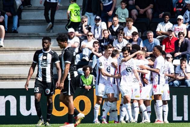 FOOTBALL : SCO Angers vs Lille OSC - Ligue 1 - JournÃ e 31 - 27 04 2025 Joie des joueurs du LOSC aprÃ s le but de Alexsandro (Lille OSC) AngersFrance  Copyright: xBaptistexAutissierx