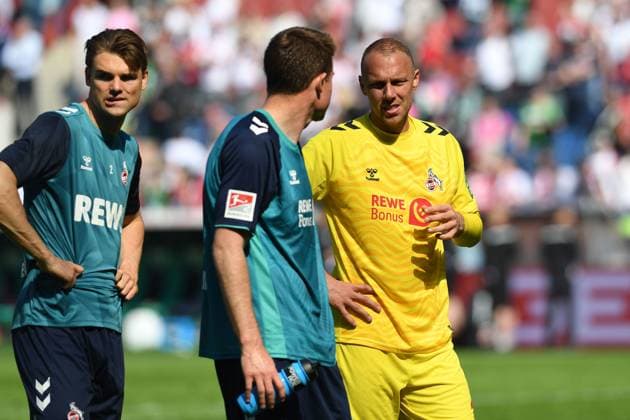 Joel Schmied 1 FC Koeln , Dominique Heintz 1 FC Koeln and goalkeeper Marvin Schwaebe 1 FC Koeln looks dejected during the 2 Bundesliga match between Hannover 96 and 1 FC Köln at Heinz von Heiden Arena on April 27, 2025 in Hanover, Germany Photo by Ralf Treese DeFodi Images Joel Schmied 1 FC Koeln , Dominique Heintz 1 FC Koeln and goalkeeper Marvin Schwaebe 1 FC Koeln looks dejected during the 2 Bundesliga match between Hannover 96 and 1 FC Köln at Heinz von Heiden Arena on April 27, 2025 in Hanover, Germany Photo by Ralf Treese DeFodi Images DFB DFL REGULATIONS PROHIBIT ANY USE OF PHOTOGRAPHS AS IMAGE SEQUENCES AND OR QUASI VIDEO Photo by Ralf Treese DeFodi Images