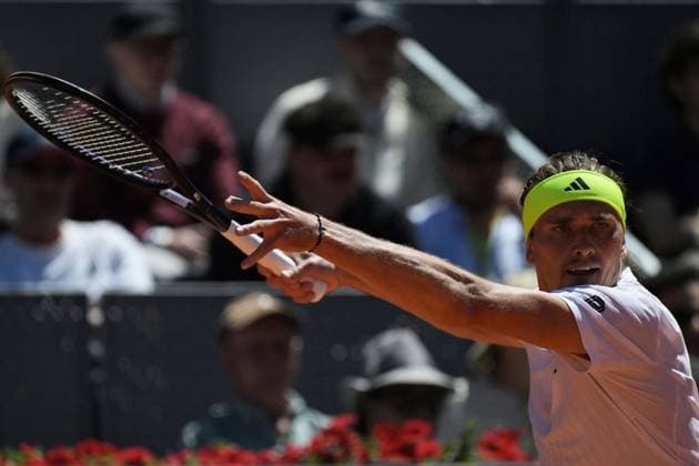 April 27, 2025, Madrid, Madrid, Spain: ALEXANDER ZVEREV of Germany play against ALEJANDRO DAVIDOVICH FOKINA in the Men s Singles Third Round match during Day Six of the Mutua Madrid Open at La Caja Magica. Madrid Spain - ZUMAd308 20250427_zsp_d308_045 Copyright: xJuanxCarlosxLucasx