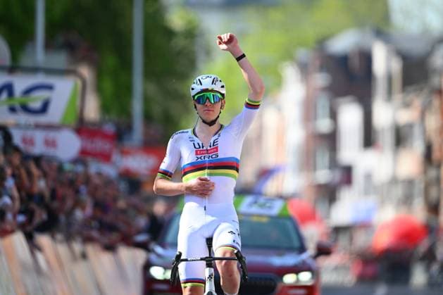 Liege Bastogne Liege 2025 Cycling Race LIEGE, BELGIUM - APRIL 27 : Pogacar Tadej (SLO) of UAE Team Emirates - XRG celebrating his victory during the 111th edition of Liege Bastogne Liege an UCI World Tour 1.UWT cycling race for Men Elite of 252 km with start and finish in Liege on April 27, 2025 in Liege, Belgium, 27 04 2025 Liege Belgium  Copyright: xVincentxKalutx