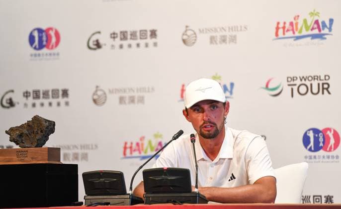 (250427) -- HAIKOU, April 27, 2025 -- Marco Penge of England reacts during the press conference, PK, Pressekonferenz after the round 4 at the Hainan Classic golf tournament of the DP World Tour in Haikou, south China s Hainan Province, April 27, 2025. ) (SP)CHINA-HAIKOU-GOLF-DP WORLD TOUR-HAINAN CLASSIC-ROUND 4 (CN) YangxGuanyu 
