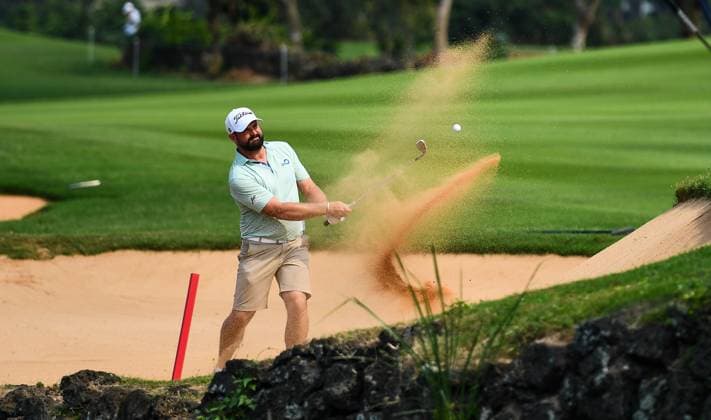 (250427) -- HAIKOU, April 27, 2025 -- Mattew Baldwin of England competes during the round 4 at the Hainan Classic golf tournament of the DP World Tour in Haikou, south China s Hainan Province, April 27, 2025. ) (SP)CHINA-HAIKOU-GOLF-DP WORLD TOUR-HAINAN CLASSIC-ROUND 4 (CN) YangxGuanyu 