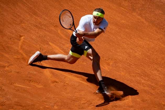 Mutua Madrid Open 2025 Alexander Zverev of Germany plays a backhand against Alejandro Davidovich Fokina of Spain in the Men s Singles Third Round match of the Mutua Madrid Open 2025 tournament celebrated at La Caja Magica on April 27, 2025 in Madrid, Spain. Madrid La Caja Magica Madrid Spain Copyright: xAlbertoxGardinx AGardin_20250427_Mutua_Madrid_Open_0310