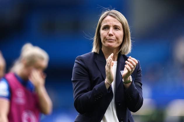 Chelsea gegen Barcelona Frauen 27. April 2025, London UEFA Women s Champions League Halbfinale Rückspiel Chelsea gegen Barcelona Chelsea-Managerin Sonia Bompastor Foto Jacques Feeney Abseits London UK  Copyright: xJacquesxFeeneyx xOffsidexOffside