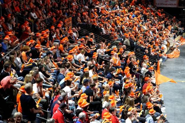 DEU, DVV, 1 VBL, BR Volleys vs Lueneburg, 27 04 2025, Max Schmeling Halle, Berlin, DEU, DVV, 1 VBL, BR Volleys vs Lueneburg, in the picture spectators, visitors, fans nordphotoxGmbHx xEngler nph00076