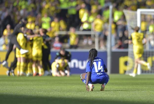 Borussia Dortmund Schalke 04 FOR EDITORIAL PURPOSES ONLY EDITORIAL USE ONLY p Soccer Women Westfalenliga 23 GAME DAY Borussia Dortmund Schalke 04 on 27 04 2025 at Stadion Rote Erde in Dortmund Hanna Hamdi Schalke 04 , front is disappointed after the 2 1 Germany North Rhine Westphalia Dortmund Copyright ThorstenxTillmann Copyright: ThorstenxTillmann doc80e44r8tbn51dqlwlky8 ,EDITORIAL USE ONLY Copyright: ThorstenxTillmann