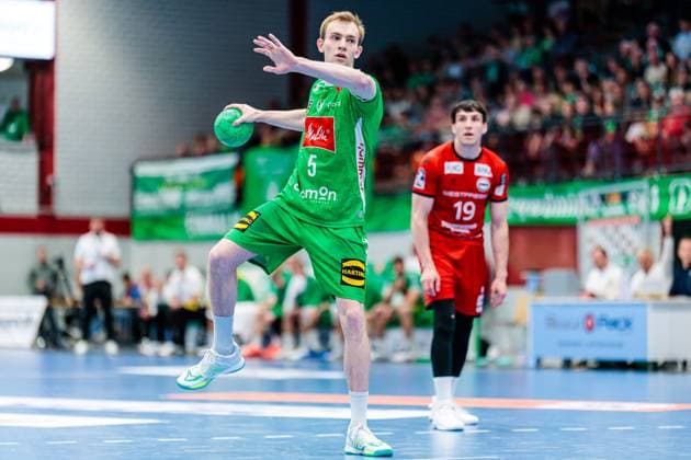 Florian Kranzmann GWD Minden, 05 on seven-meter 7 meter throw GER, GWD Minden vs ASV Hamm Westfalen, Handball, 2 Bundesliga, Matchday 29, Season 2024 2025, 27 04 2025 GER, GWD Minden vs ASV Hamm Westfalen, Handball, 2 Bundesliga, Matchday 29, Season 2024 2025, 27 04 2025 Luebbecke Copyright: xEibner-Pressefoto JanxRollingerx EP_JSK