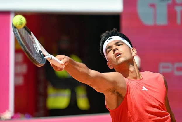 ROCHA Francisco POR Estoril Open 2025 ms0709 ms Estoril Open in Portugal, ATP 175, Pre Qualification 27 04 2025 Franciso ROCHA, Portugal, in the final relegation match of the pre-qualification against the Indian Manas DHAMNE Estoril Estoril Tenis Club Lisbon Portugal