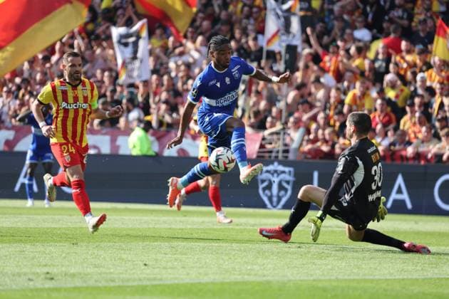 FOOTBALL : RC Lens vs AJ Auxerre - Ligue 1 - 27 04 2025 but de Ado ONAIWU (AJ Auxerre) lors du match RC Lens vs AJ Auxerre, Ligue 1, stade Bollaert-Delelis, le 27 avril 2025 - photo Laurent Sanson PsnewZ  Copyright: xLaurentxSANSONx xPsnewZx