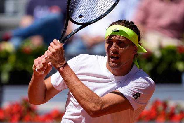 April 27, 2025, Madrid, Madrid, Spain: Alexander Zverev of Germany in action against Alejandro Davidovich Fokina of Spain during the Mutua Madrid Open 2025, ATP, Tennis Herren Masters 1000 and WTA, Tennis Damen 1000 tennis tournament, celebrated at Caja Magica on April 27, 2025 in Madrid, Spain. Madrid Spain - ZUMAa181 20250427_zaa_a181_199 Copyright: xOscarxJ.xBarrosox