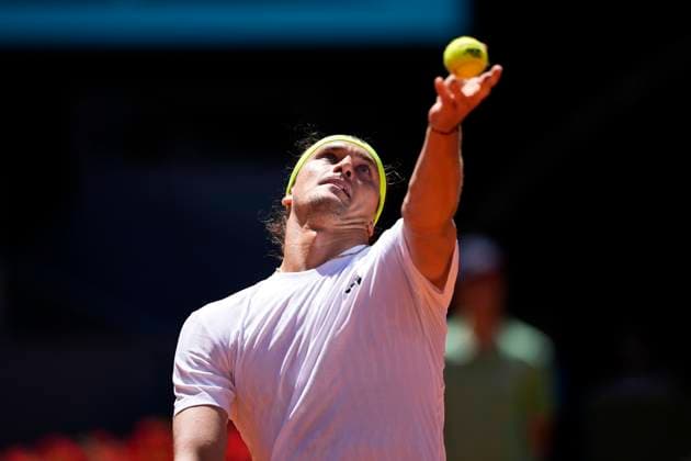 April 27, 2025, Madrid, Madrid, Spain: Alexander Zverev of Germany in action against Alejandro Davidovich Fokina of Spain during the Mutua Madrid Open 2025, ATP, Tennis Herren Masters 1000 and WTA, Tennis Damen 1000 tennis tournament, celebrated at Caja Magica on April 27, 2025 in Madrid, Spain. Madrid Spain - ZUMAa181 20250427_zaa_a181_189 Copyright: xOscarxJ.xBarrosox