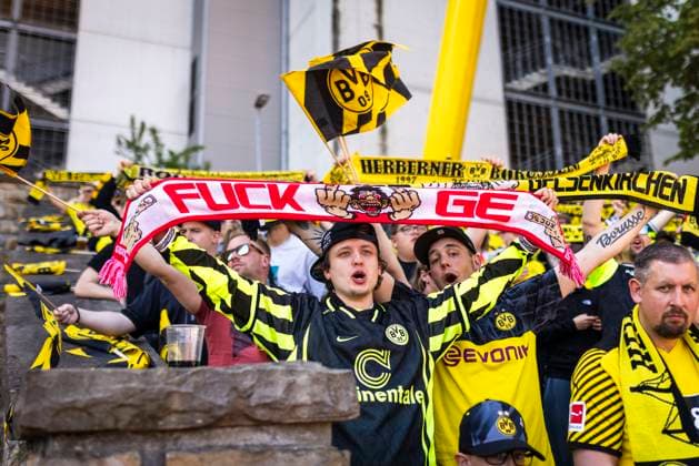 Dortmund, Germany 27th Apr 2025 BVB Fans Borussia Dortmund BVB Women I FC Schalke 04 27 04 2025
