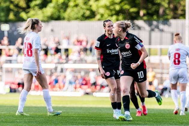 Google Pixel Womens Bundesliga, 1 FC Köln Eintracht Frankfurt 27 04 2025 Cheers for 0 1 by Laura Freigang Eintracht Frankfurt, 10 Google Pixel Womens Bundesliga, 1 FC Köln Eintracht Frankfurt, Cologne, Franz Kremer Stadium on 27 04 2025 DFB REGULATIONS PROHIBIT ANY USE OF PHOTOGRAPHS AS IMAGE SEQUENCES AND OR QUASI VIDEO Copyright: xBEAUTIFULxSPORTS Wunderlx