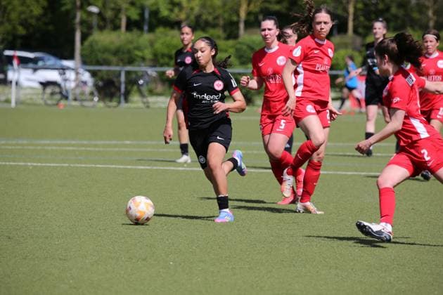 27 04 2025 xmgoodx Offenbach Football Regionalliga Süd Season 2024 2025 Women Kickers Offenbach vs Eintracht Frankfurt U19 Amira Kallouch SGE U19