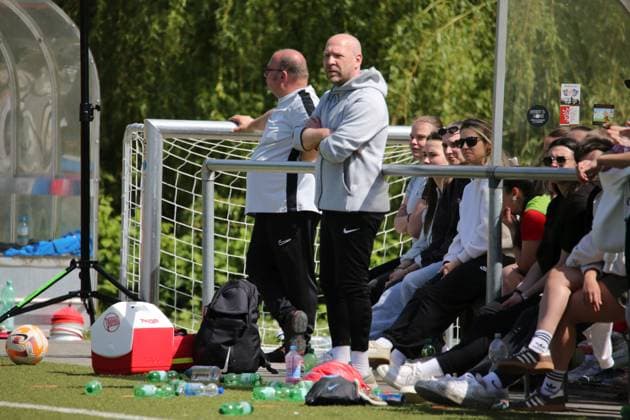 27 04 2025 xmgoodx Offenbach Football Regionalliga Süd Season 2024 2025 Women Kickers Offenbach vs Eintracht Frankfurt U19 Johannes Kurt Thomas Munkelt Coach OFC Women