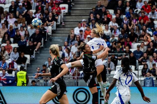 OL Féminin - Arsenal à Décines-Charpeiu le 27 avril 2025. Nicolas Liponne MAXPPP - Décines-Charpieu 27 04 2025 Match entre l Olympique Lyonnais Féminin (OL) et Arsenal Women Football Club, pour la demi-finale retour de la ligue des champions féminine au stade de Lyon Groupama Stadium, à Décines-Charpieu le 27 avril 2025. Match between Olympique Lyonnais Féminin (OL) and Arsenal Women Football Club, for the second leg of the Women s Champions League semi-final at Lyon s Groupama Stadium, Décines-Charpieu on April 27, 2025. Décines-Charpieu Auvergne-Rhône-Alpes FRANCE  Copyright: xMAXPPPxNicolasxLiponnex NLP202504270252 NLP202504270252