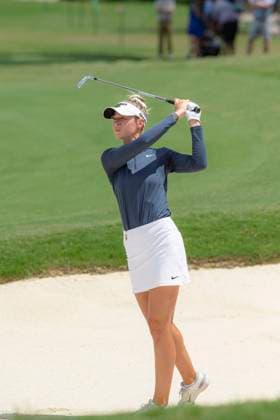 April 27, 2025, The Woodlands, Texas, USA: NELLY KRODA (USA) hits out of the bunker on the 9th hole during the final round of the 2025 Chevron Championship at The Club at Carlton Woods in The Woodlands, Texas, on Sunday, April 27, 2025. The Woodlands USA - ZUMAp213 20250427_znp_p213_029 Copyright: xLynnxPenningtonx