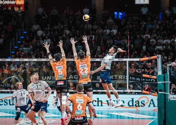 Volleyball Men Season 2024 2025 Volleyball Bundesliga Playoff Final Game 1 BR Volleys vs SVG Lüneburg 27 04 2025 Xander Wolf Wassenaar Ketrzynski 11 SVG Lüneburg against the block of Nehemiah Mote 5 BERLIN RECYCLING Volleys and Jake Hanes 22 BERLIN RECYCLING Volleys Berlin Max Schmeling Halle Berlin Germany
