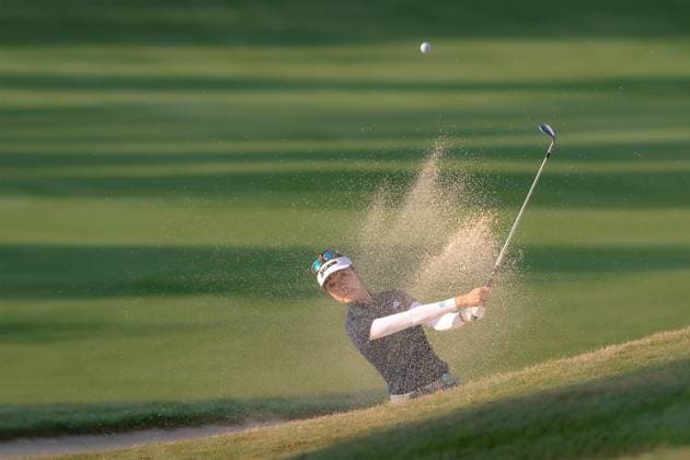 Sport Bilder des Tages April 27, 2025, The Woodlands, Texas, USA: GRACE KIM of Australia hits out of the bunker on the 2nd hole during the final round of the 2025 Chevron Championship at The Club at Carlton Woods. The Woodlands USA - ZUMAp213 20250427_mda_p213_019 Copyright: xLynnxPenningtonx