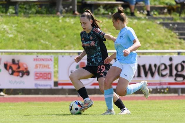 Football, Women, 2nd BL, Bayern Munich II - SG 99 Andernach