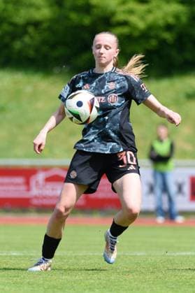 Aschheim, Germany, April 27th, 2025: Hanna Wegscheider (30 FC Bayern Munich II) during the 2. Frauen-Bundesliga match between FC Bayern Munich II and SG 99 Andernach at Sportpark Aschheim, Germany. (Sven Beyrich SPP) Copyright: xSvenxBeyrich SPPx spp-en-SvBe-20250427-D4S_0109
