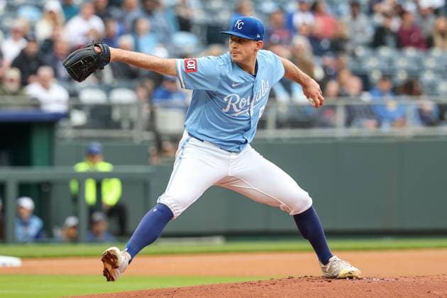 MLB, Baseball Herren, USA 2025: Astros Vs Royals APR 27 April 27, 2025: Kansas City Royals starting pitcher Kris Bubic (50) pitches against the Houston Astros during the first inning at Kauffman Stadium in Kansas City, MO. David Smith CSM (Credit Image: Â David Smith Cal Media) Kansas City Mo United States of America EDITORIAL USE ONLY Copyright: xx ZUMA-20250427_zma_c04_056.jpg DavidxSmithx csmphotothree379333
