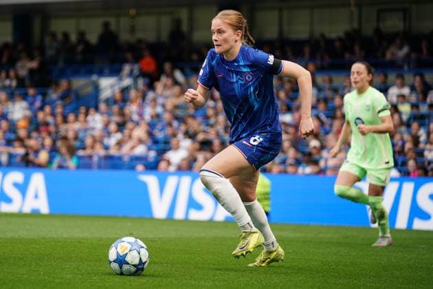 Sjoeke Nüsken of Chelsea during the UEFA Women s Champions League match between Chelsea Women and Barcelona at Stamford Bridge, London, England on 27 April 2025.  Copyright: xCharliexCarterx PMI-6845-0148