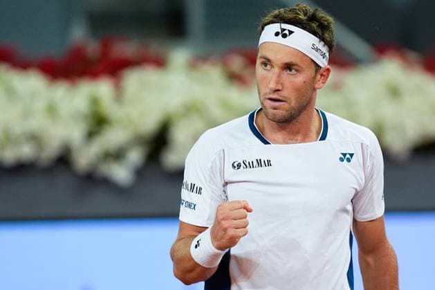 April 28, 2025, Madrid, Madrid, Spain: Casper Ruud of Norway celebrates a point against Sebastian Korda of USA during the Mutua Madrid Open 2025, ATP, Tennis Herren Masters 1000 and WTA, Tennis Damen 1000, tennis tournament celebrated at Caja Magica on April 27, 2025 in Madrid, Spain. Madrid Spain - ZUMAa181 20250428_zaa_a181_001 Copyright: xDennisxAgyemanx