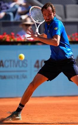 April 27, 2025, Madrid, Madrid, Spain: Daniil Medvedev of Russia plays against Juan Manuel Cerundolo of Argentina during the Mutua Madrid Open 2025, ATP, Tennis Herren Masters 1000 and WTA, Tennis Damen 1000, tennis tournament celebrated at Caja Magica on April 27, 2025 in Madrid, Spain. Madrid Spain - ZUMAa181 20250427_zaa_a181_406 Copyright: xDennisxAgyemanx