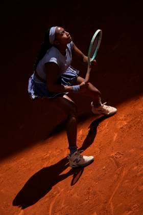 April 28, 2025, Madrid, Madrid, Spain: Coco Gauff of USA in action against Belinda Bencic of Switzerland during the Mutua Madrid Open 2025, ATP, Tennis Herren Masters 1000 and WTA, Tennis Damen 1000 tennis tournament, celebrated at Caja Magica on April 28, 2025 in Madrid, Spain. Madrid Spain - ZUMAa181 20250428_zaa_a181_039 Copyright: xOscarxJ.xBarrosox