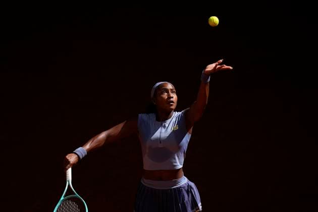 April 28, 2025, Madrid, Madrid, Spain: Coco Gauff of USA in action against Belinda Bencic of Switzerland during the Mutua Madrid Open 2025, ATP, Tennis Herren Masters 1000 and WTA, Tennis Damen 1000 tennis tournament, celebrated at Caja Magica on April 28, 2025 in Madrid, Spain. Madrid Spain - ZUMAa181 20250428_zaa_a181_044 Copyright: xOscarxJ.xBarrosox