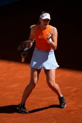 April 28, 2025, Madrid, Madrid, Spain: Mirra Andreeva of Russia in action against Yuliia Starodubtseva of Ukraine during the Mutua Madrid Open 2025, ATP, Tennis Herren Masters 1000 and WTA, Tennis Damen 1000 tennis tournament, celebrated at Caja Magica on April 28, 2025 in Madrid, Spain. Madrid Spain - ZUMAa181 20250428_zaa_a181_053 Copyright: xOscarxJ.xBarrosox