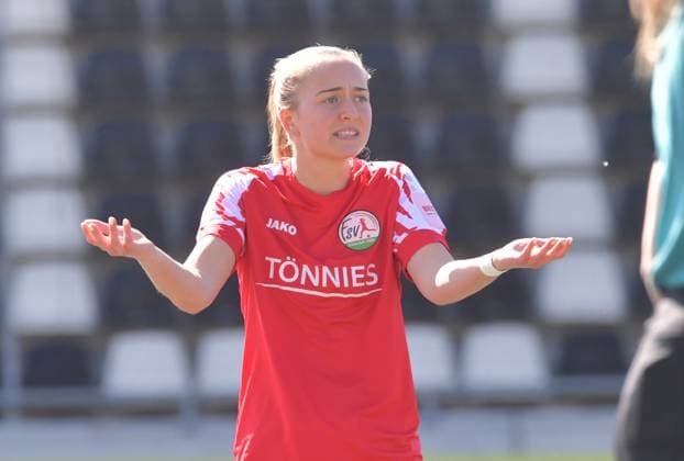 27 04 2025, Soccer, GER, 2 WOMEN BUNDESLIGA, Season 2024 2025, Matchday 23, TÖNNIES ARENA, RHEDA WIEDENBRÜCK FSV Gütersloh SC Freiburg II 0 4 Nele Schmidt FSV Gütersloh , Action, Single image, Landscape, Facial expression, Gestures