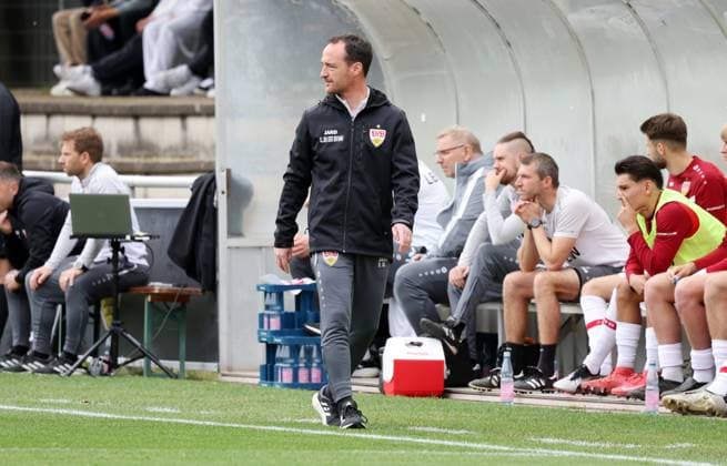 26 04 25 U19 VfB Stuttgart U19 1 FC Köln Germany, Stuttgart, 26 04 2025, Football, U19 DFB Youth League, Round of 16, U19 VfB Stuttgart U19 1 FC Köln 3 4 n V Nico Willig Coach VfB Stuttgart