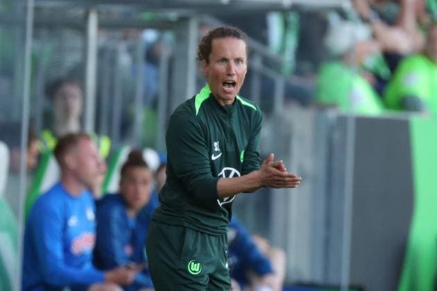 VfL vs Hoffenheim, BL Frauen Wolfsburg, 28 04 2025, FUßBALL VfL Wolfsburg vs TSG 1899 Hoffenheim, Google Pixel Frauen Bundesliga, Saison 2024 25 Interim coach Sabrina Eckhoff VfL Wolfsburg Wolfsburg