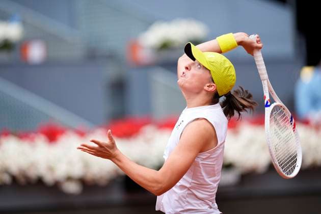 April 29, 2025, Madrid, Madrid, Spain: Iga Swiatek of Poland in action against Diana Shnaider of Russia during the Mutua Madrid Open 2025, ATP, Tennis Herren Masters 1000 and WTA, Tennis Damen 1000 tennis tournament, celebrated at Caja Magica on April 29, 2025 in Madrid, Spain. Madrid Spain - ZUMAa181 20250429_zaa_a181_012 Copyright: xOscarxJ.xBarrosox