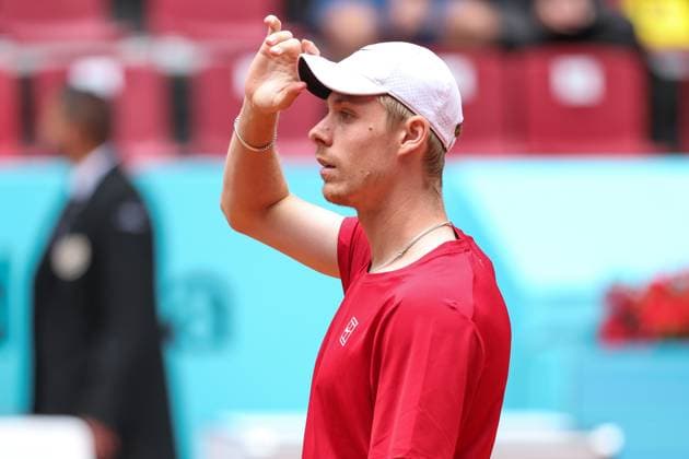 April 29, 2025, Madrid, Madrid, Spain: Denis Shapovalov of Canada gestures against Alex de Minaur of Australia during the Mutua Madrid Open 2025, ATP, Tennis Herren Masters 1000 and WTA, Tennis Damen 1000 tennis tournament, celebrated at Caja Magica on April 29, 2025 in Madrid, Spain. Madrid Spain - ZUMAa181 20250429_zaa_a181_054 Copyright: xIrinaxR.xHipolitox